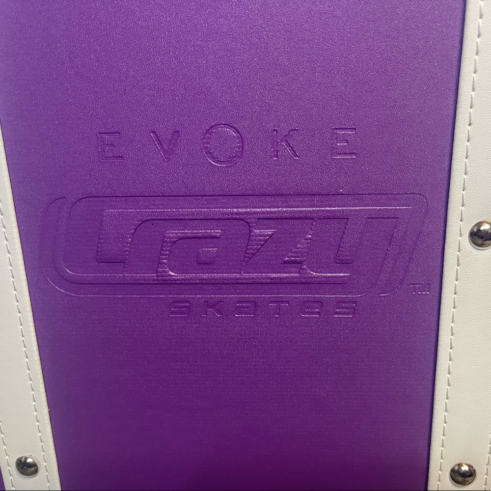 Purple Suede Roller Skates with Custom Wheels & Tote Box - Picture 12 of 16